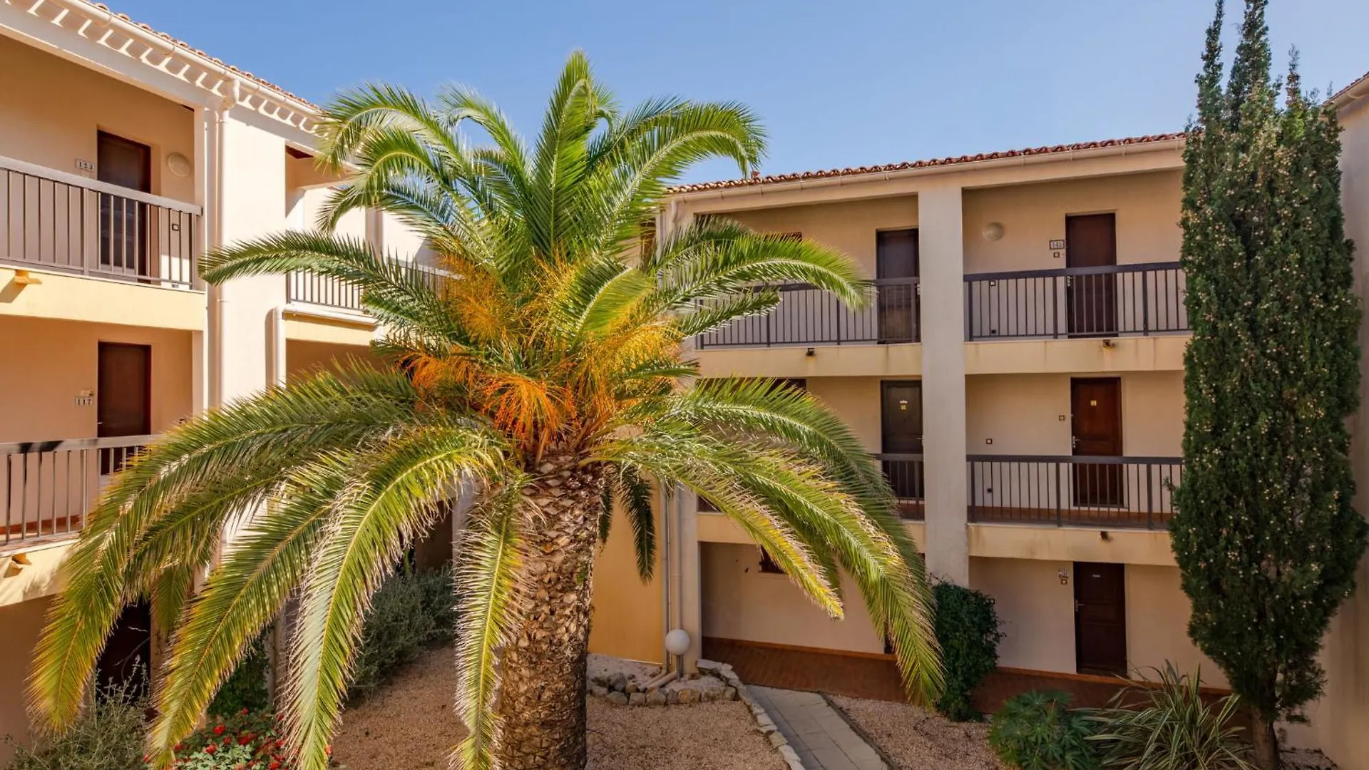 Studio Les Jardins D'Ys-10 By Interhome Les Issambres