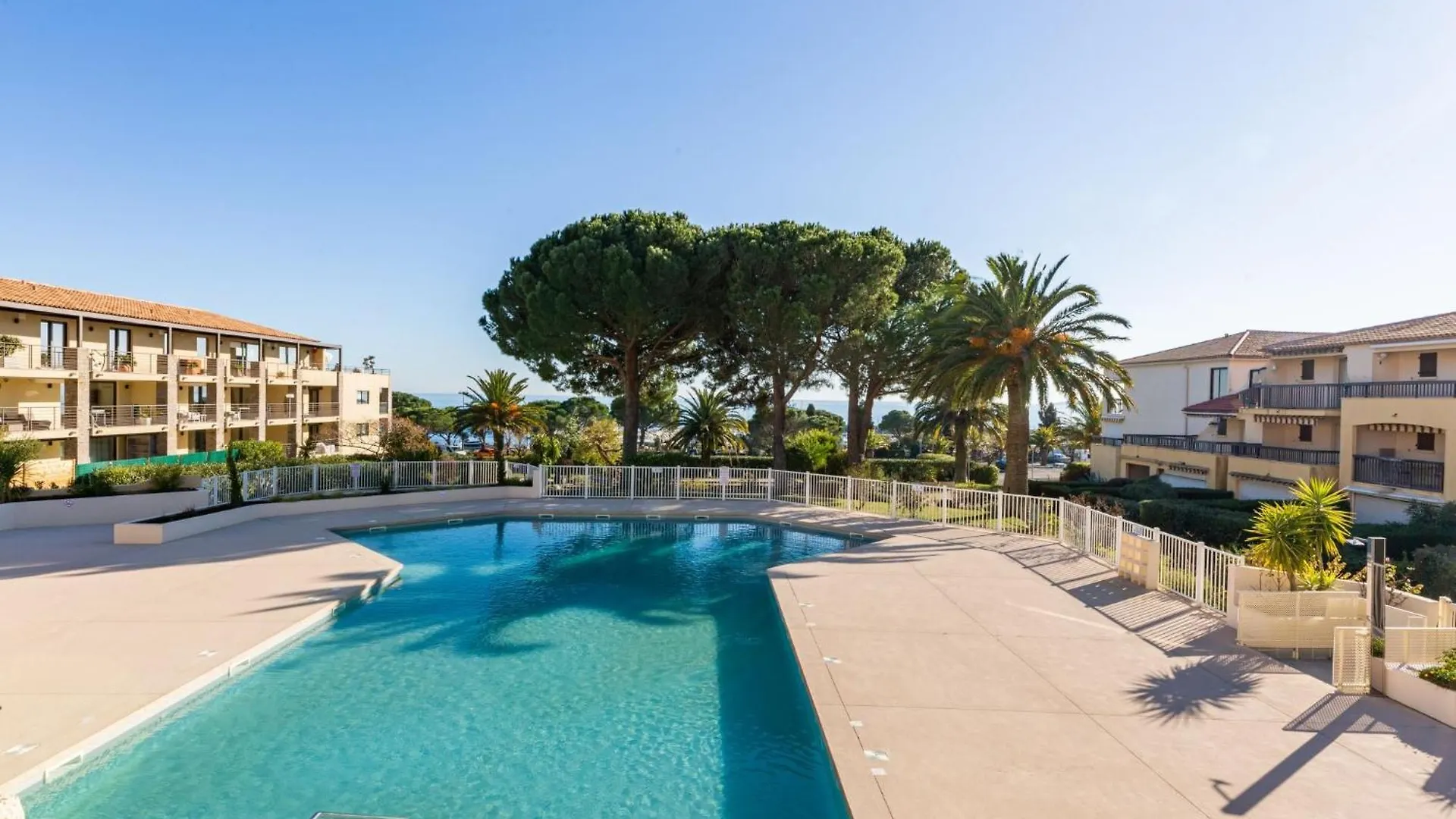 Apartment Studio Les Jardins D'Ys-10 By Interhome Les Issambres