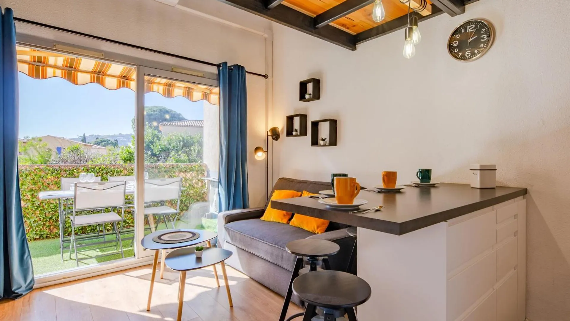 Studio Les Jardins D'Ys-10 By Interhome Les Issambres