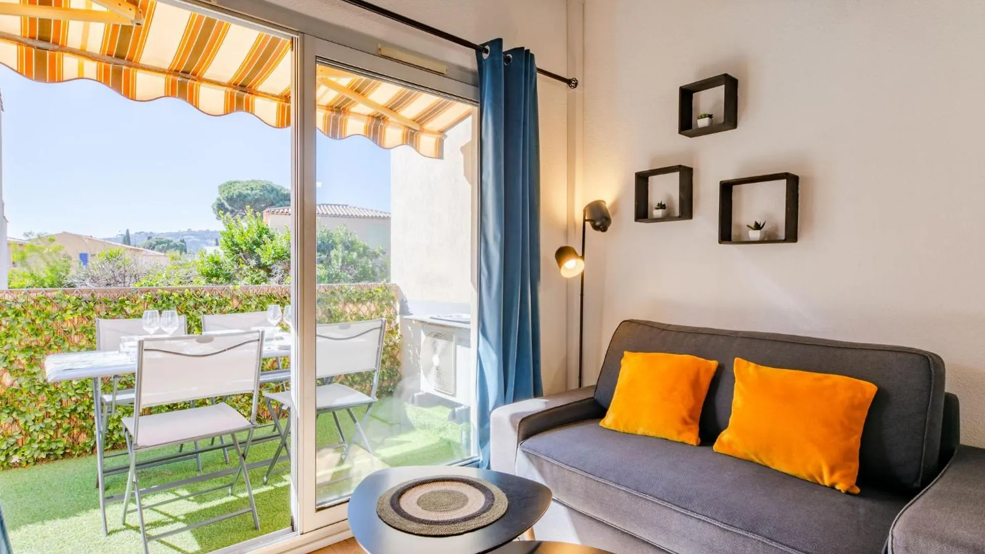 Apartment Studio Les Jardins D'Ys-10 By Interhome Les Issambres France